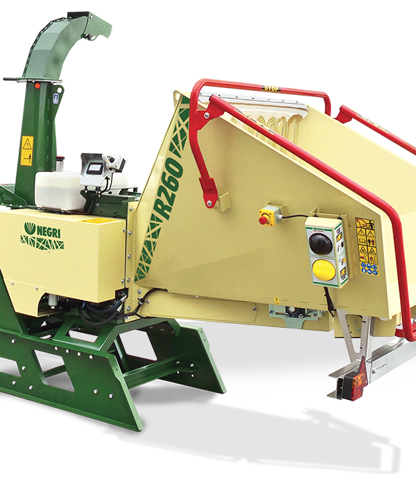 NEGRI Biohäcksler R260 / Häcksler mit Dreipunktaufnahme CAT. 1 / 2 für Traktor