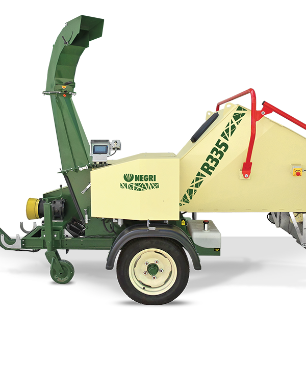 NEGRI Biohäcksler R335 / Häcksler mit Straßenfahrwerk für Traktor